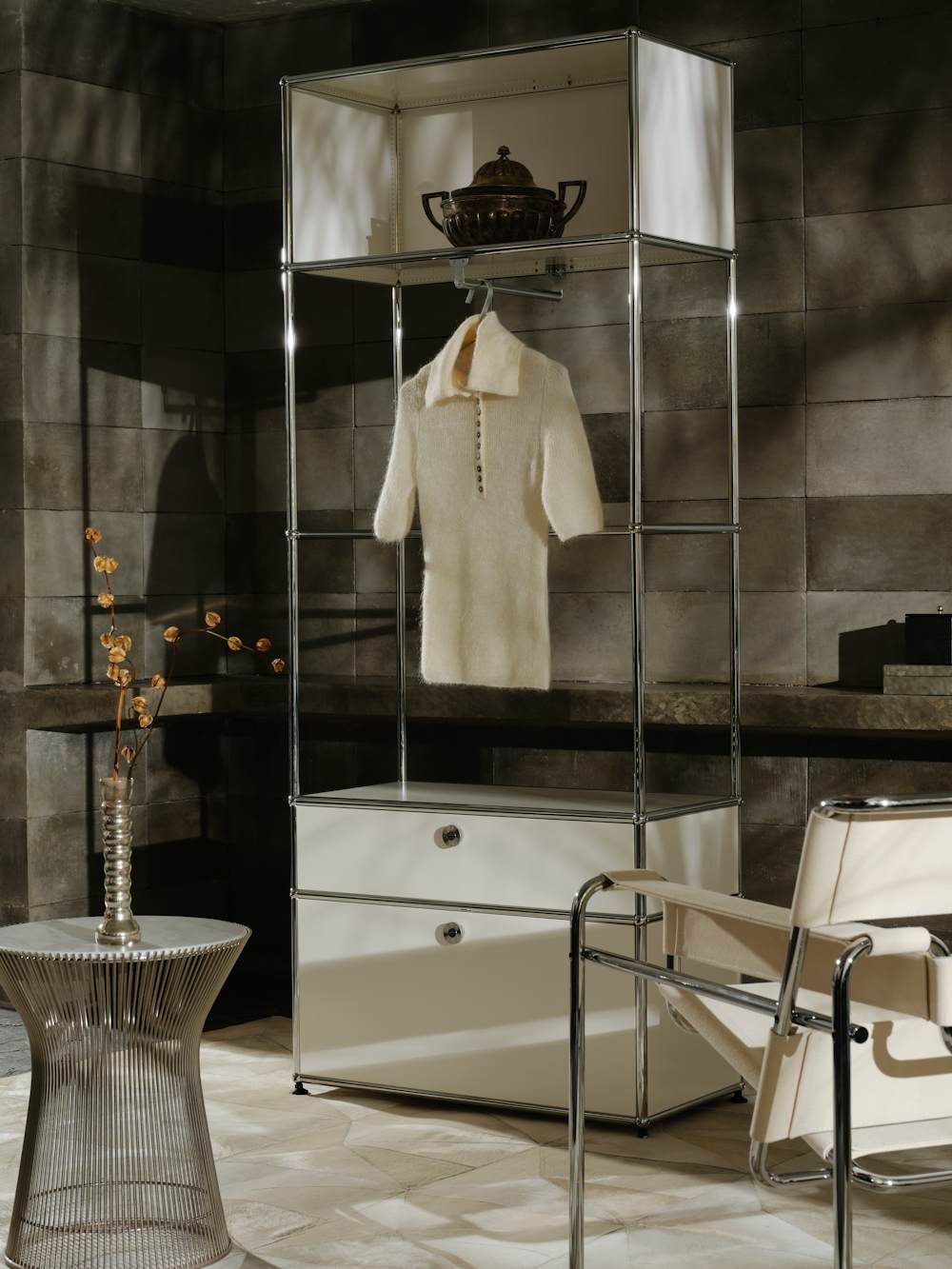 USM Wardrobe in White