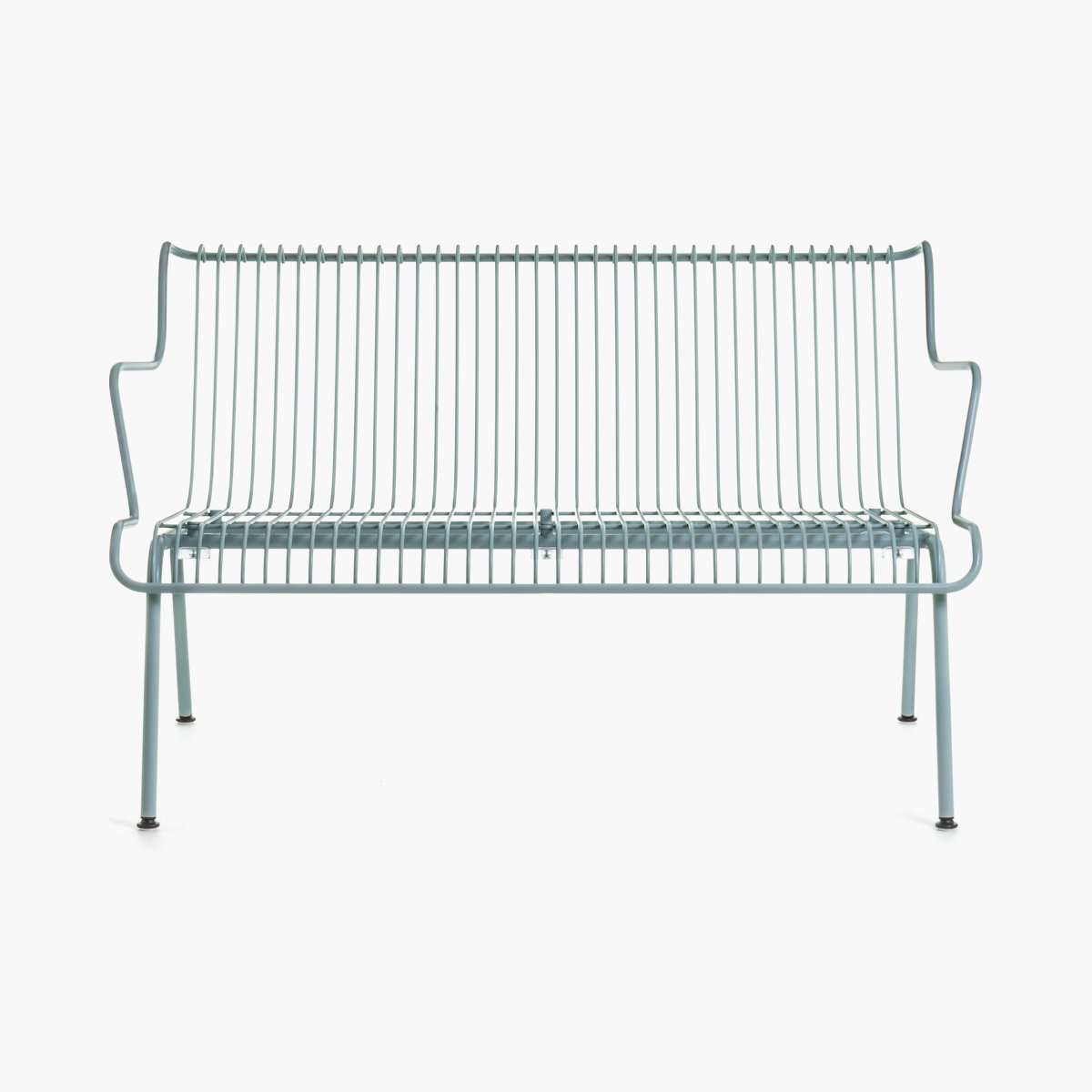 South Outdoor Lounge Bench with Arms